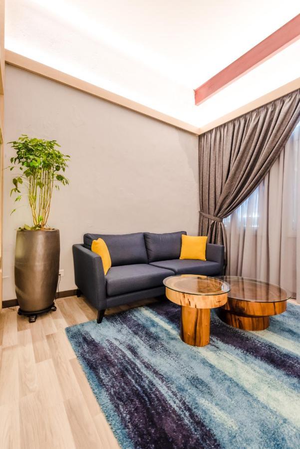 Tien Hotel Georgetown Екстериор снимка